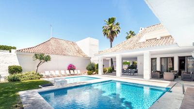 Villa Marina Properties S.L.