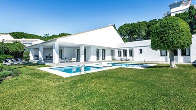 Villa Marina Properties S.L.