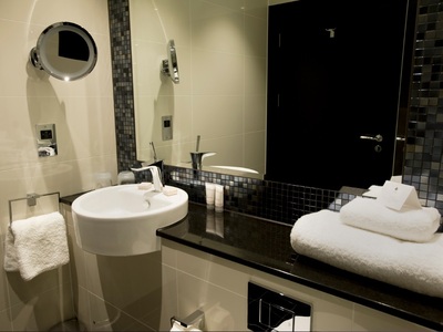 Standard Double - Bed & Breakfast (1-2 Guests) 48hrs