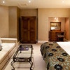 Luxury Room 16 