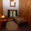 Queen  & Twin Beds, Private Bath, Lake Side of Inn Standard