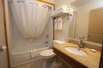 Queen Room w/ Two Queen Beds