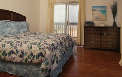 Oceanfront Kitchenette 