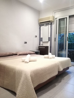 Habitación Twin sin baño BÁSICA 7 noches