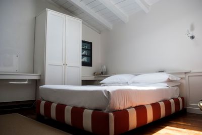 Camera mansardata con terrazza privata