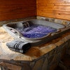 King Windmill Hot Tub Suite