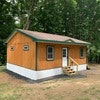 New 2 bedroom cabin w/kitchette/livingroom,porch Standard