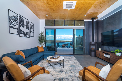 The Lazy Vine Lakehouse at the Gorge 