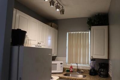 Studio Kitchen with 2 Queen Beds Promo