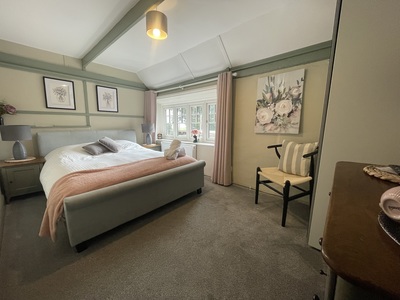 King Double w/ Shower