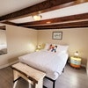 Hi Tides Hostel - Room 6 - Queen Bed 