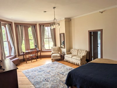 King Bed - Second Floor Standard