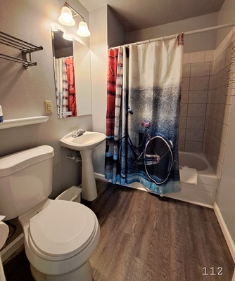 Signature Suite 1 King + Separate Queen Bedroom + Kitchenette