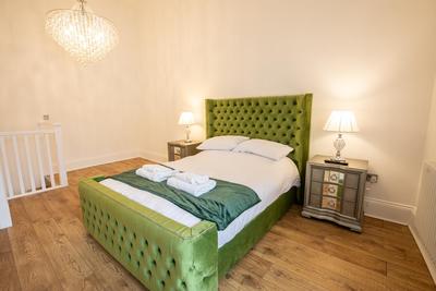 Cottage Violet Standard