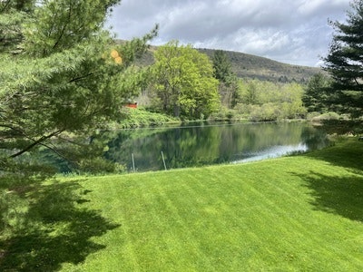 2 Queen Beds with Futon on 1st Floor - Room Only