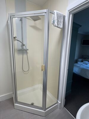 Double En-Suite - Wildbrook view (Room 4) Standard