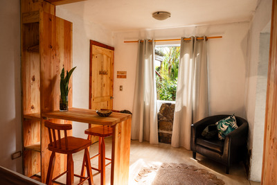 NUI RAE habitación con desayuno vista al mar NGAHU