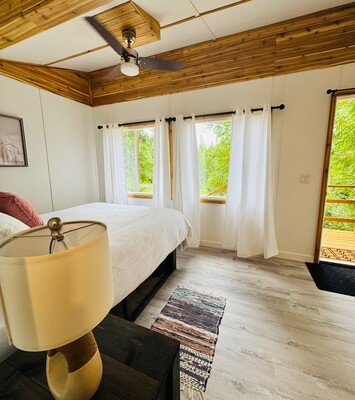 Cedar Cabin  Standard