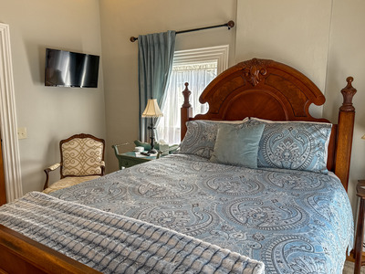 Hiler Guestroom Standard