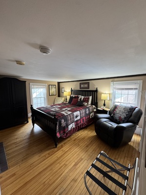 Sunapee Room Standard
